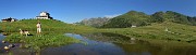 10 Partenza dai Piani dell'Avaro (1700 m) con vista in Avaro e Tribortoi